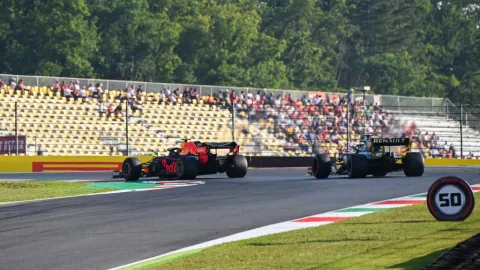 Albon_Ricciardo_Toscana_2020_domingo_soymotor.jpg