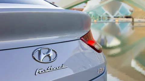 Hyundai-i30-Fastback-detail-(1).jpg