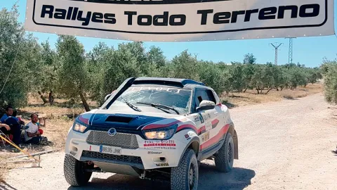 SsangYong-Tivoli-Rally-Raid-Campeonato-España.jpg