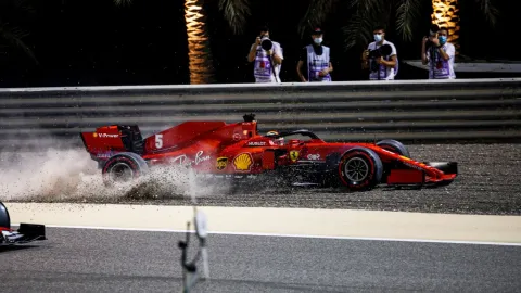 Vettel_Sakhir_viernes_2020_soymotor.jpg
