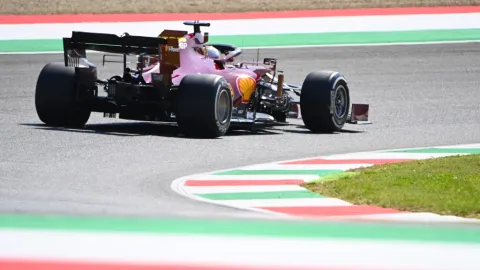 Vettel_Toscana_2020_viernes_soymotor_3.jpg