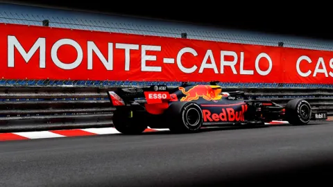 verstappen-monaco-carrera-2019-soymotor.jpg