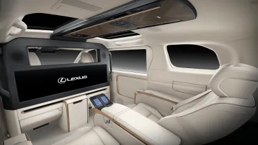 Lexus LM 2023 - SoyMotor.com