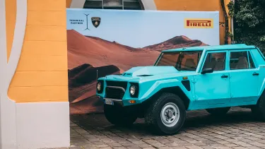 Neumáticos Pirelli Scorpion para el Lamborghini LM002 - SoyMotor.com