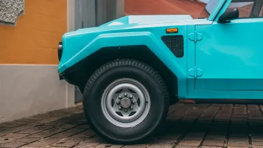 Neumáticos Pirelli Scorpion para el Lamborghini LM002 - SoyMotor.com