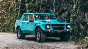 Neumáticos Pirelli Scorpion para el Lamborghini LM002 - SoyMotor.com