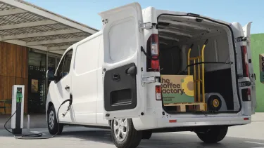 Renault Trafic Furgón E-Tech - SoyMotor.com