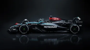 Mercedes presenta el W15: la última 'estrella' de Hamilton, en el día de los enamorados - SoyMotor.com