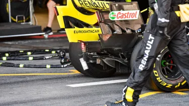 ricciardo-renault-gp-baku-2019-1-soymotor.jpg