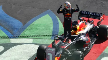 verstappen-victoria-mexico-soymotor.jpg