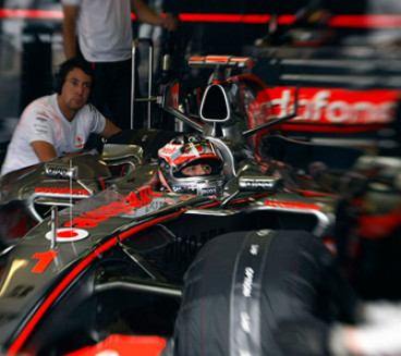 Priestley: "Mecánicos e ingenieros se peleaban por trabajar en el garaje de Alonso"