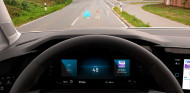 El sistema evita que el conductor separe la vista de la carretera en la medida de lo posible - SoyMotor.com