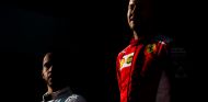 Lewis Hamilton (izq.) y Sebastian Vettel (der.) – SoyMotor.com