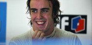 Alonso, como el buen vino: "Vencería a mi yo de 23 años con una mano" - SoyMotor.com