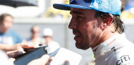 Alonso: "Todos los equipos que no tienen dos pilotos confirmados son una opción" - SoyMotor.com