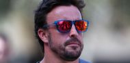Alonso durante el Gran Premio de Baréin 2017 - SoyMotor