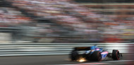 Alonso vuela en Mónaco con el Alpine… pero acaba contra la barrera - SoyMotor.com