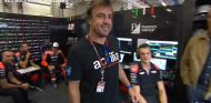 Fernando Alonso visita el 'paddock' de MotoGP en Austria - SoyMotor.com