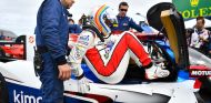 Fernando Alonso se sube al Ligier JS P217 en Daytona - SoyMotor.com