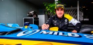 Alonso ya trabaja con Renault: "Disponible para cualquier cosa que necesiten" - SoyMotor.com