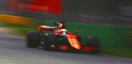 Alonso, sobre irse a Mercedes en 2018: "No hay que descartar nada en la vida" - SoyMotor.com