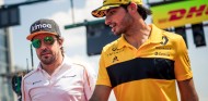 Fernando Alonso y Carlos Sainz - SoyMotor.com