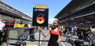 Azafata en el Gran Premio de España de 2016 - SoyMotor.com