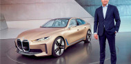 El director general de BMW Oliver Zipse tilda de "error" prohibir los motores de combustión interna - SoyMotor.com