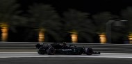 Bottas se destapa 'a lo Hamilton' y logra la Pole en Sakhir - SoyMotor.com