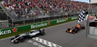 Valtteri Bottas por delante de Max Verstappen - SoyMotor.com