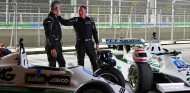 Hill y Brundle homenajean a Frank Williams en Yeda con el FW07 - SoyMotor.com