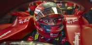 Ferrari cambia el chasis de Sainz tras detectar un problema - SoyMotor.com