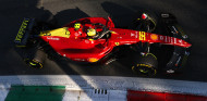 Carlos Sainz insta a Ferrari a aprender de Red Bull para 2023 - SoyMotor.com