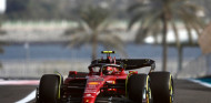 Sainz pone 'deberes' a Ferrari: "Nos superaron en desarrollo y en la gestión de carreras" -SoyMotor.com