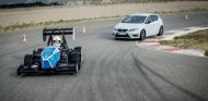 Seat Cupra vs. CAT09e: 290 caballos contra un eléctrico de estudiantes - SoyMotor.com