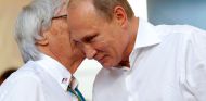 Bernie Ecclestone y Vladimir Putin en Sochi - SoyMotor.com
