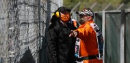 Unos ecologistas, detenidos por colarse en Silverstone - SoyMotor.com
