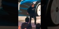 Elon Musk en la Gigafactoría de Shanghái - SoyMotor.com