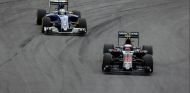 Ericsson y Button en el GP de Brasil - SoyMotor