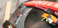 Ferrari monta la aerodinámica de Imola en el coche de Leclerc para los Libres 1 - SoyMotor.com