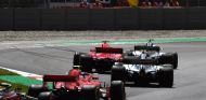 Lewis Hamilton, Sebastian Vettel, Valtteri Bottas, Kimi Raikkonen y Max Verstappen en Barcelona - SoyMotor.com