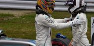 Lewis Hamilton y Valtteri Bottas en Suzuka - SoyMotor.com