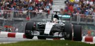 Lewis Hamilton con el Mercedes en Canadá - LaF1