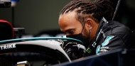 Ruidos en el motor Mercedes, pero Hamilton mantiene la calma - SoyMotor.com