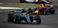 Mercedes y Red Bull, señalados por sus test con Pirelli - SoyMotor.com