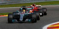 Lewis Hamilton y Kimi Räikkönen en Spa - SoyMotor.com