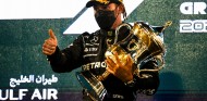 Hamilton salva la victoria de Baréin por un 'desliz' de Verstappen - SoyMotor.com