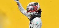Lewis Hamilton celebra su Pole – SoyMotor.com