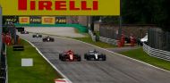 Lewis Hamilton y Kimi Räikkönen en Monza – SoyMotor.com