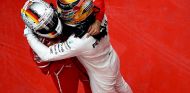Sebastian Vettel y Lewis Hamilton se abrazan – SoyMotor.com